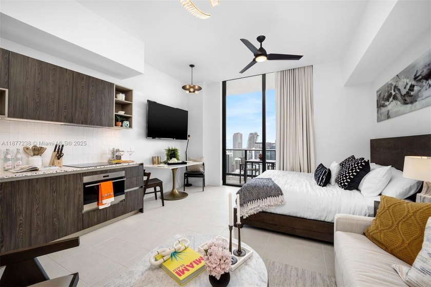 Your Luxury Escape in the Heart of Miami: Penthouse with - Beach Condo for sale in Miami, Florida on Beachhouse.com