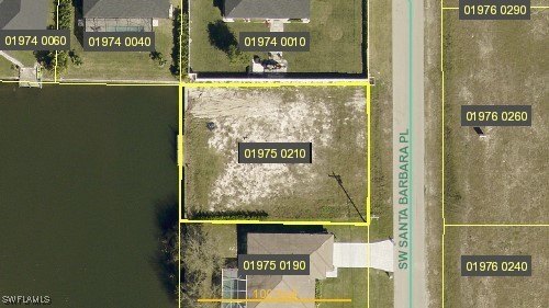 *****Prime Waterfront Property on Freshwater Canal*****Build - Beach Lot for sale in Cape Coral, Florida on Beachhouse.com