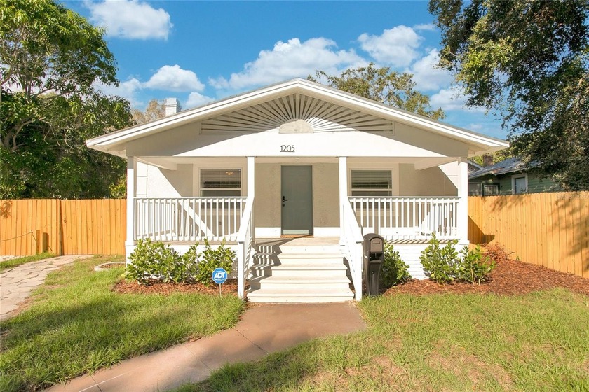 Excellent cash flowing and investment opportunity just 5 minutes - Beach Townhome/Townhouse for sale in St. Petersburg, Florida on Beachhouse.com