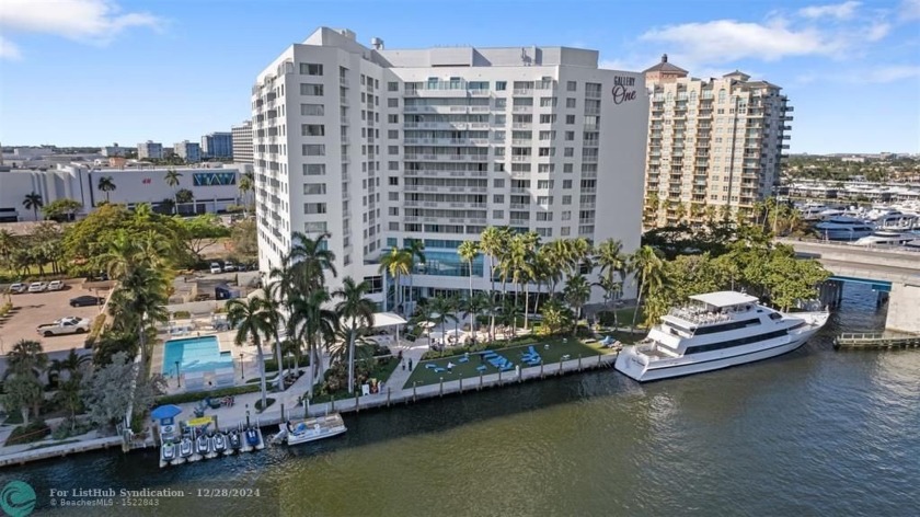 Fully furnished, turnkey 1-bedroom, 1-bathroom penthouse in - Beach Condo for sale in Fort Lauderdale, Florida on Beachhouse.com