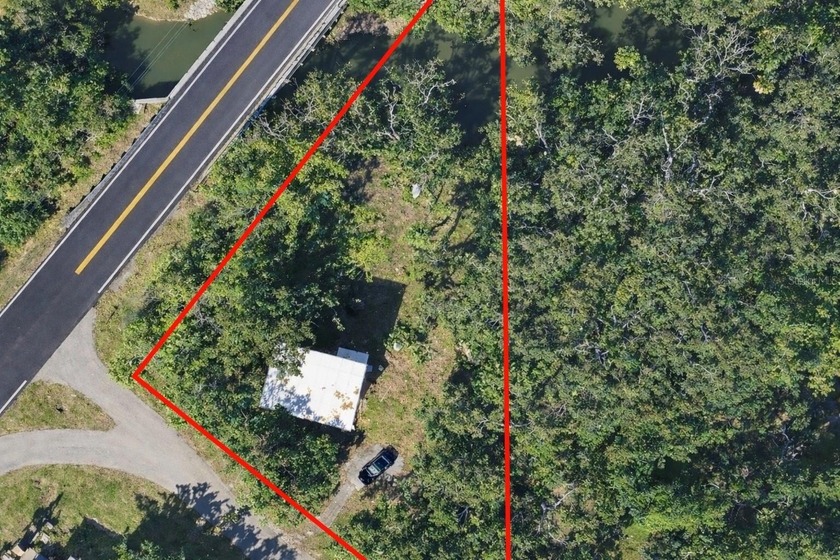 ***Rare Creekfront Investment Opportunity on Nearly 1 Acre | - Beach Home for sale in Palmetto, Florida on Beachhouse.com