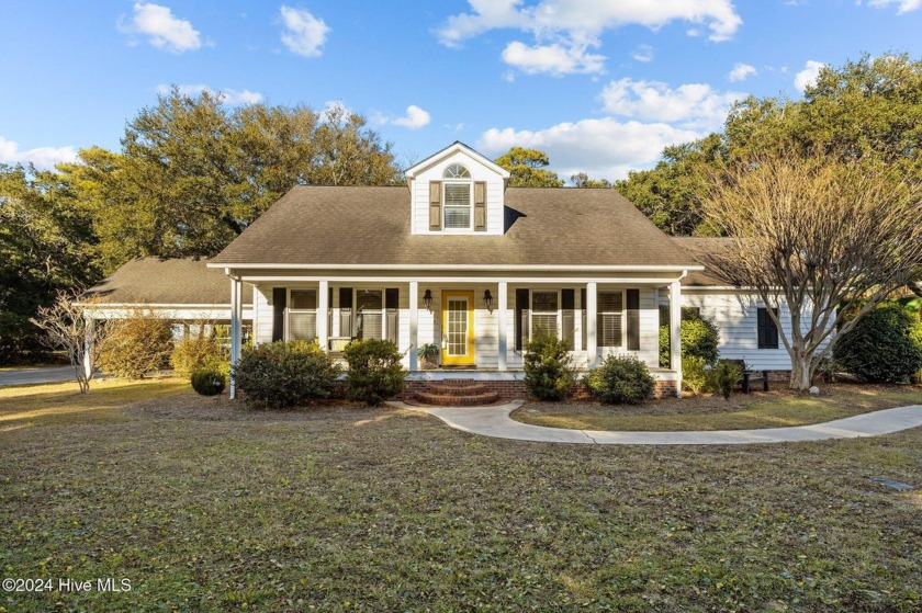 BUYERS' LOSS IS YOUR GAIN!
Spacious 2nd row to Bogue Sound home - Beach Home for sale in Morehead City, North Carolina on Beachhouse.com