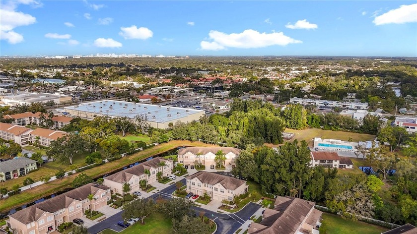 What makes Parkstone a fantastic complex is its location in town - Beach Townhome/Townhouse for sale in Sarasota, Florida on Beachhouse.com