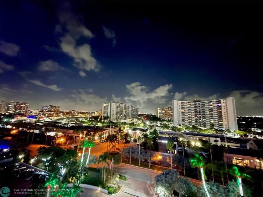 Spacious 1 Bedroom 1 1/2 bath directly on the sand on the highly - Beach Condo for sale in Fort Lauderdale, Florida on Beachhouse.com