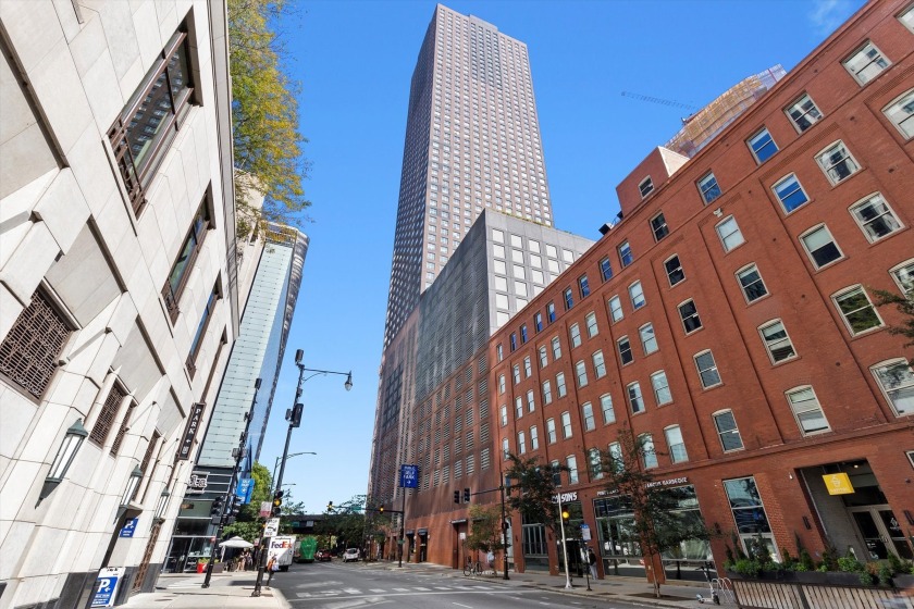 Discover this freshly updated 2-bedroom, 2-bath condo in one of - Beach Condo for sale in Chicago, Illinois on Beachhouse.com