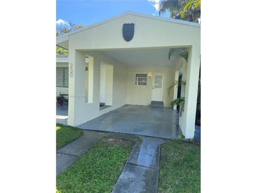 Charming 3-bedroom single-family home  located in the desirable - Beach Home for sale in Dania, Florida on Beachhouse.com