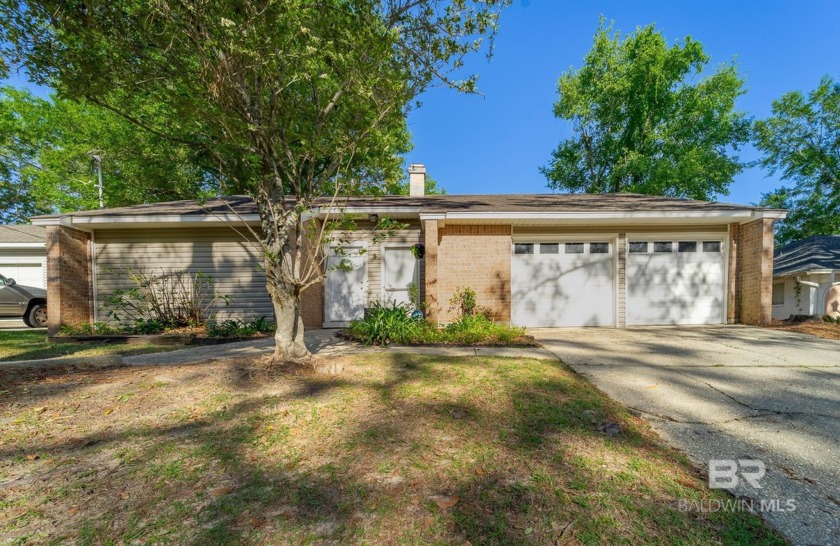 Welcome to your perfect blend of comfort and convenience in the - Beach Home for sale in Daphne, Alabama on Beachhouse.com