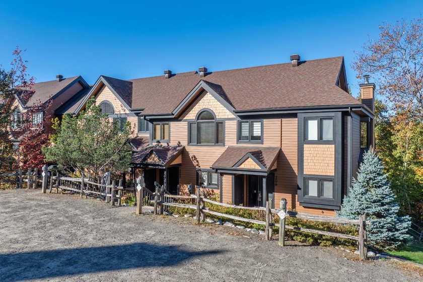 Clairiere | Ski-in/Ski-out at Mont-Tremblant! This beautiful - Beach Condo for sale in Mont-Tremblant,  on Beachhouse.com