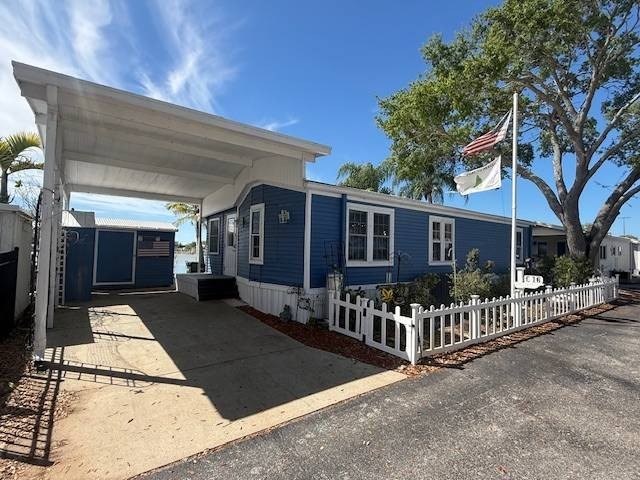 Million Dollar Views At An Affordable Price!    Looking for that - Beach Home for sale in Bradenton, Florida on Beachhouse.com