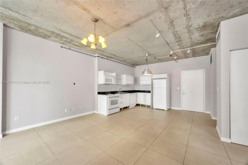 Enjoy the best of city living in this bright 17th-floor unit at - Beach Condo for sale in Miami, Florida on Beachhouse.com