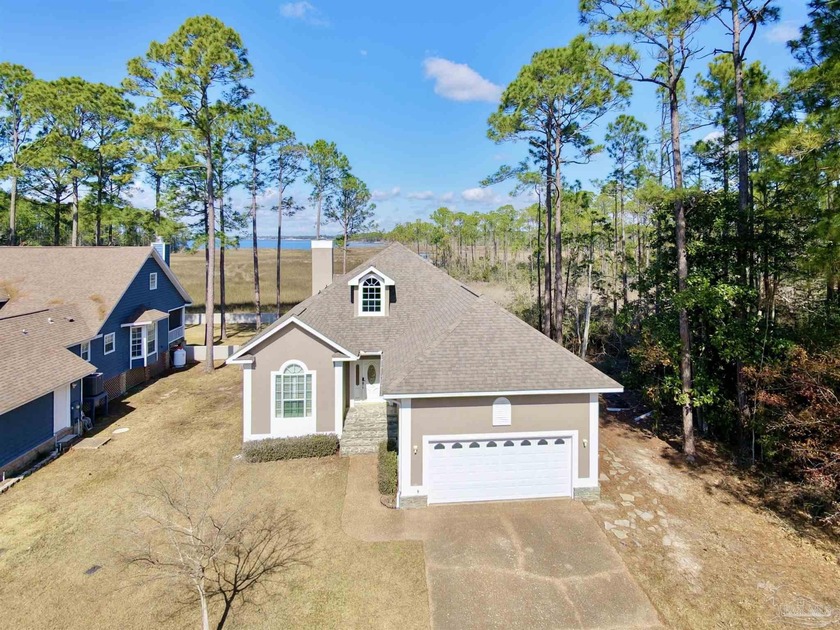 You feel it the second you walk in. The front door opens and - Beach Home for sale in Milton, Florida on Beachhouse.com