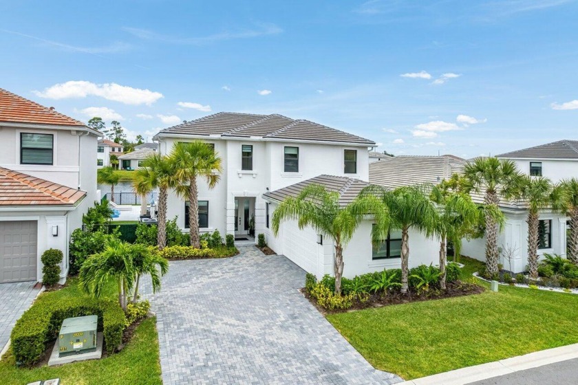 Stunning and bright 5BD/3BA two-story home with all modern - Beach Home for sale in Lake Worth, Florida on Beachhouse.com