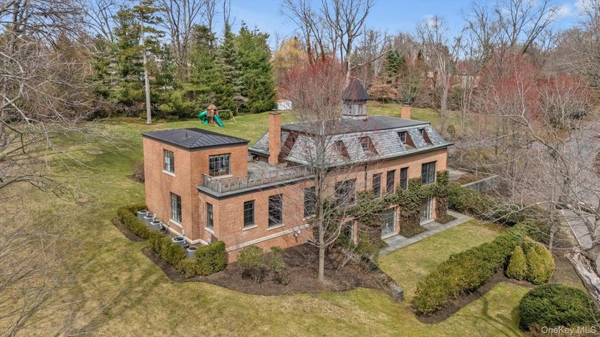 A rare opportunity to own a custom residence designed by Steven - Beach Home for sale in Sands Point, New York on Beachhouse.com