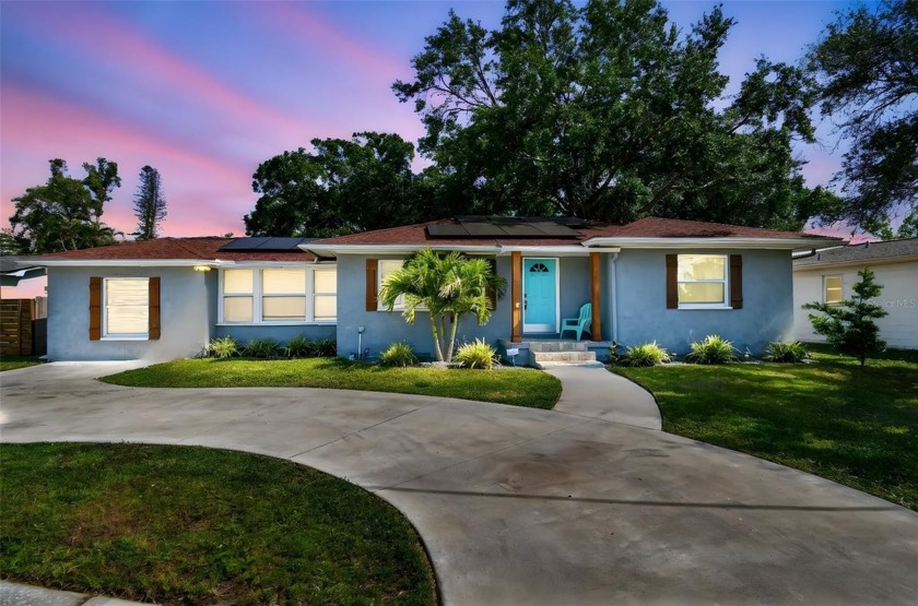 Welcome to your beautifully renovated Gulfport bungalow -- a - Beach Home for sale in Gulfport, Florida on Beachhouse.com