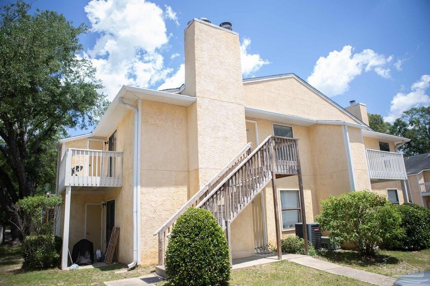 Rare find! Updated and spacious upstairs condo conveniently - Beach Condo for sale in Pensacola, Florida on Beachhouse.com