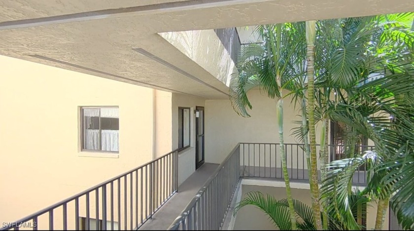 This beautiful second floor unit is perfectly situated in the - Beach Condo for sale in Fort Myers, Florida on Beachhouse.com