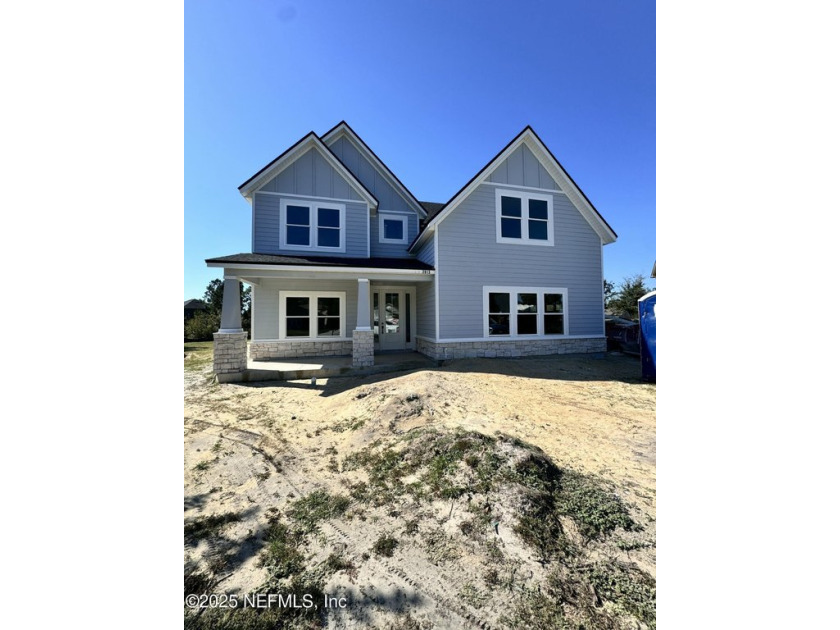 **GATED GOLF COMMUNITY** State of the art amenities on a - Beach Home for sale in Green Cove Springs, Florida on Beachhouse.com