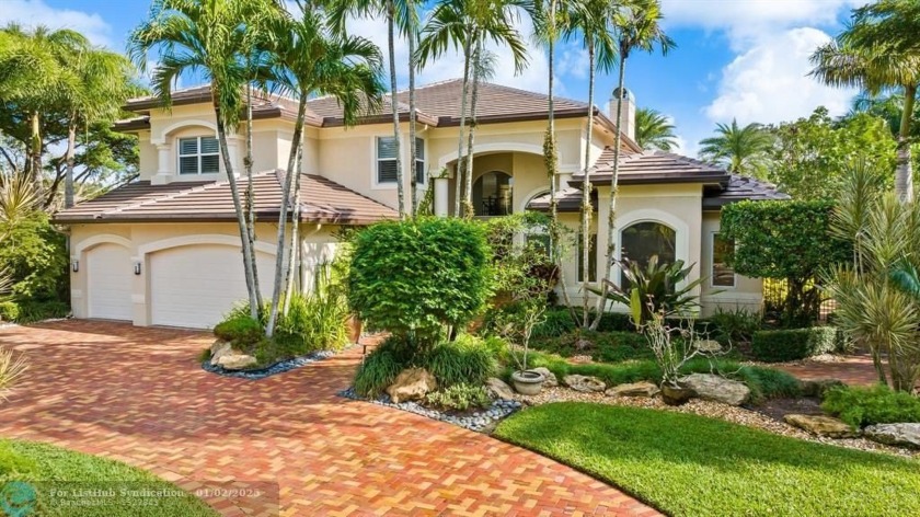 Meticulously maintained and updated Renoir 10 model in the - Beach Home for sale in Davie, Florida on Beachhouse.com