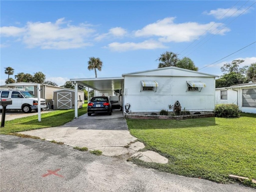 Welcome to this spacious manufactured home located on a quiet - Beach Home for sale in North Fort Myers, Florida on Beachhouse.com