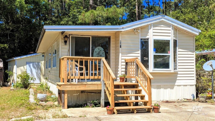 Cozy Retreat in a Great Location!! Welcome to your cozy retreat - Beach Home for sale in Lillian, Alabama on Beachhouse.com