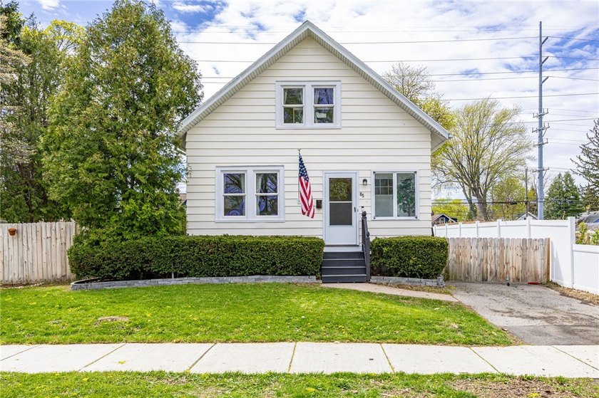 WOW! Fall in LOVE with this IMMACULATELY UPDATED home in the - Beach Home for sale in Rochester, New York on Beachhouse.com