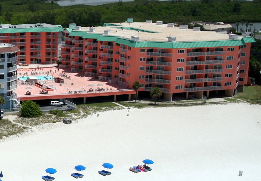 Beach Cottage Condominium - Beach Vacation Rentals in Indian Shores, Florida on Beachhouse.com