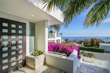 Perfectly sited and architecturally stunning, the residence at - Beach Home for sale in Laguna Beach, California on Beachhouse.com