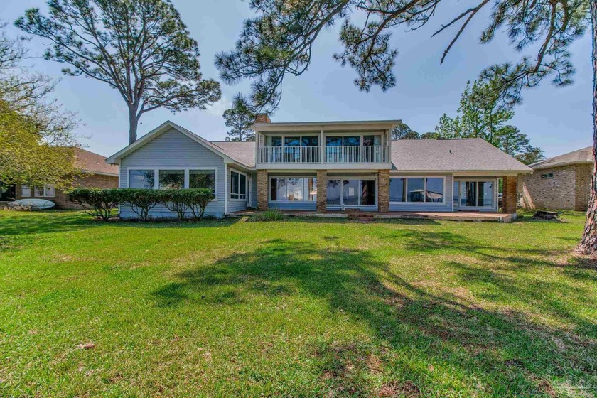 *OPEN HOUSE - SAT Mar 7, 2-4pm* This 4bed/4bath custom-built - Beach Home for sale in Pensacola, Florida on Beachhouse.com