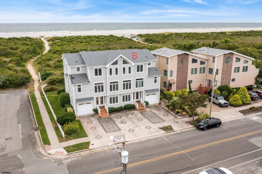 DIRECT OCEAN FRONT TOWNHOME!!!  Unlimited ocean and AC skyline - Beach Condo for sale in Brigantine, New Jersey on Beachhouse.com