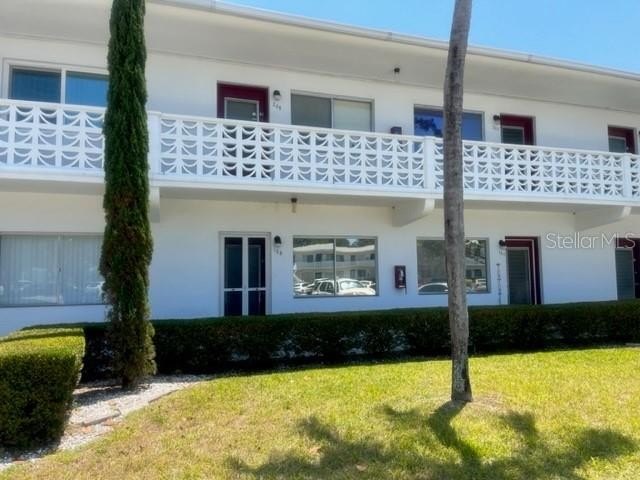 BEAUTIFUL SEMINOLE GARDENS , 2 BEDROOM, 2 BATH UNIT ON THE - Beach Condo for sale in Seminole, Florida on Beachhouse.com