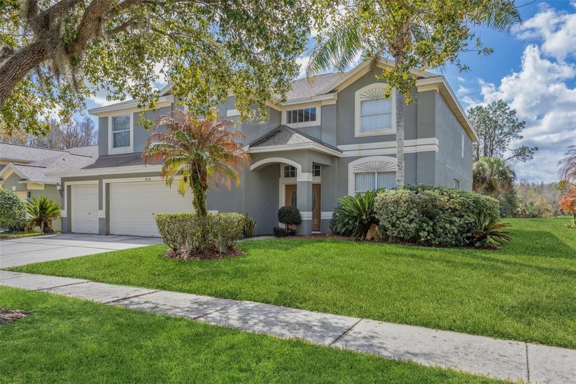 Beautiful well-maintained home on a gorgeous golf course lot in - Beach Home for sale in Tampa, Florida on Beachhouse.com