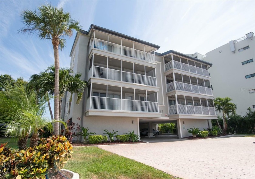 WELCOME to your PRISTINE TURNKEY condo NEAR FISHVILLE and - Beach Condo for sale in Punta Gorda, Florida on Beachhouse.com