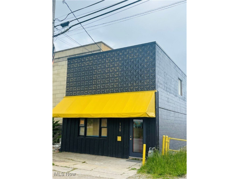 Here's an exciting opportunity for all business owners and - Beach Lot for sale in Lorain, Ohio on Beachhouse.com