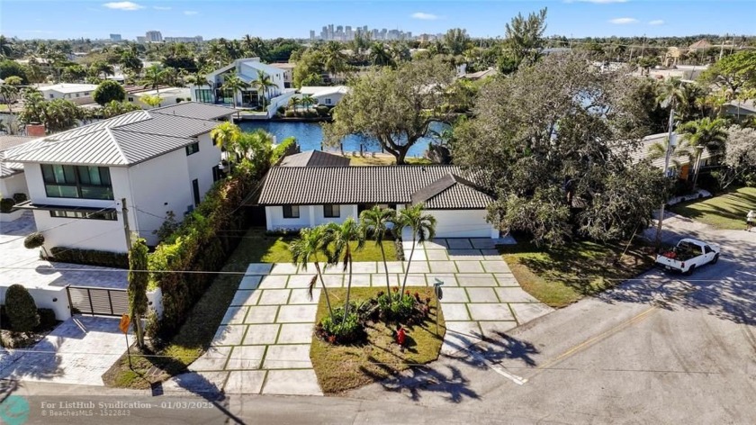 Discover your dream home in Coral Ridge! This beautifully - Beach Home for sale in Fort Lauderdale, Florida on Beachhouse.com