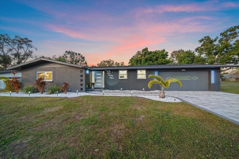Mid-century inspired architecture paired with a complete modern - Beach Home for sale in Sarasota, Florida on Beachhouse.com