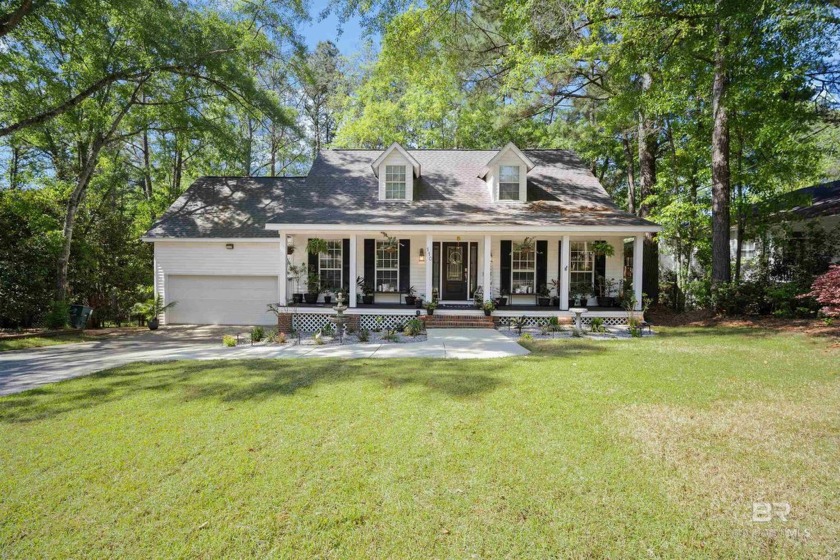 This beautiful home is located in Lake Forest subdivision! - Beach Home for sale in Daphne, Alabama on Beachhouse.com