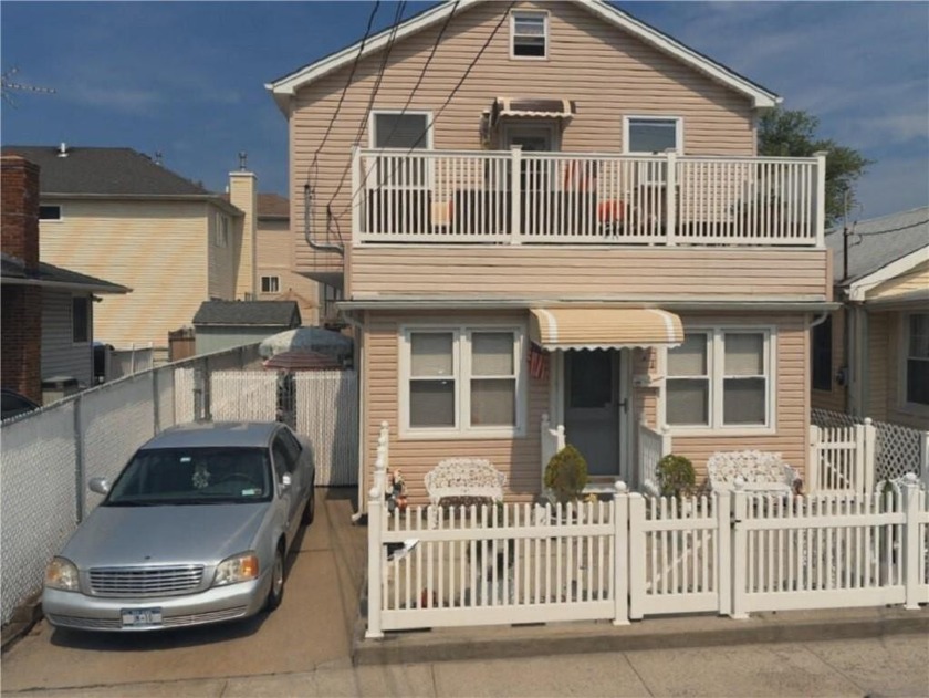 WE ARE PROUD TO PRESENT THIS FULLY DETACHED 1 FAMILY IS - Beach Home for sale in Staten  Island, New York on Beachhouse.com