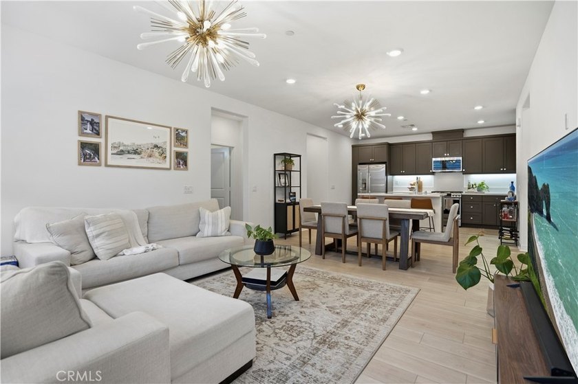 This beautifully designed top-floor Portico residence offers - Beach Condo for sale in Rancho Mission Viejo, California on Beachhouse.com