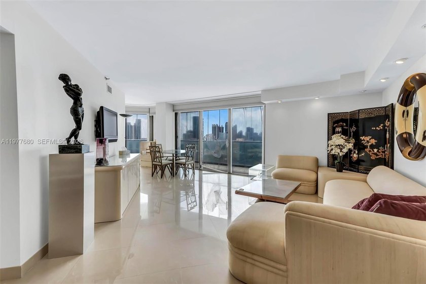 This 2-bedroom, 2-bath residence offers 1,522 SF of interior - Beach Condo for sale in Aventura, Florida on Beachhouse.com