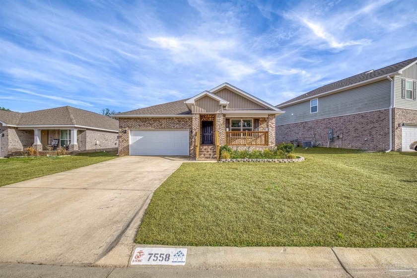 Welcome to Lakeshore Preserve! This refreshed, move-in-ready - Beach Home for sale in Pensacola, Florida on Beachhouse.com