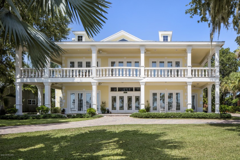 Riverfront gorgeous plantation style home with a colossal double - Beach Home for sale in Rockledge, Florida on Beachhouse.com