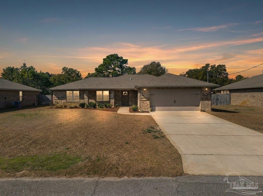 Experience the perfect blend of modern convenience and total - Beach Home for sale in Gulf Breeze, Florida on Beachhouse.com