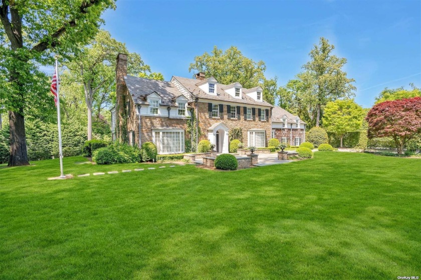 ONE OF A KIND ELDERFIELDS ESTATE! Approx 1.5 Acre Featuring 7 - Beach Home for sale in Manhasset, New York on Beachhouse.com