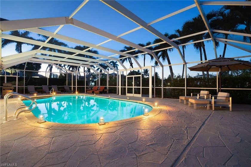 Ideally located in the heart of Park Shore, this inviting - Beach Home for sale in Naples, Florida on Beachhouse.com