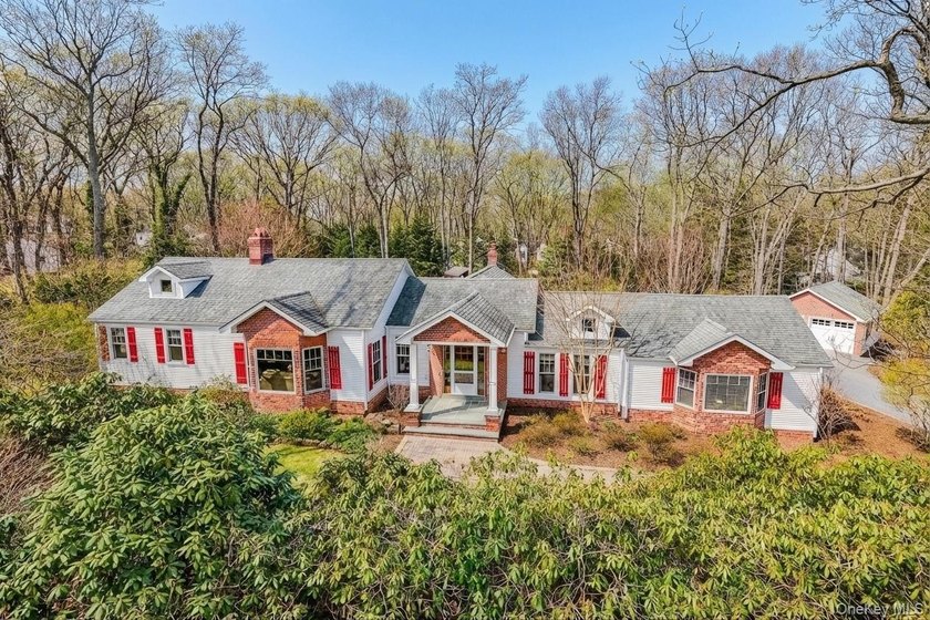 Welcome to 150 Quaker Path, a fully reimagined and expanded - Beach Home for sale in Setauket, New York on Beachhouse.com