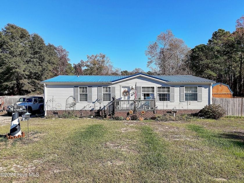 Just in time for the Holidays this well maintained home is - Beach Home for sale in Supply, North Carolina on Beachhouse.com