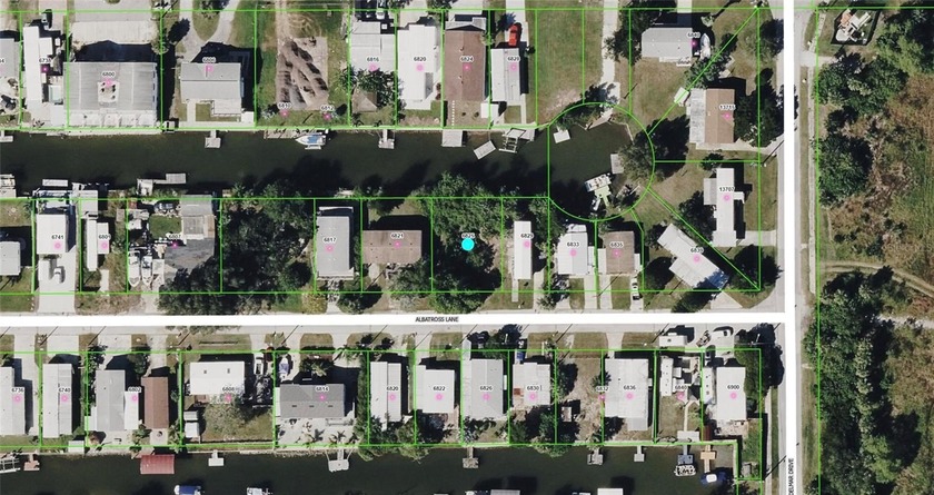 Oversized waterfront lot with direct access to the Gulf of - Beach Lot for sale in Hudson, Florida on Beachhouse.com