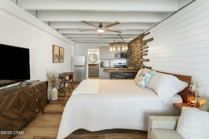 **REDUCED PRICE! ** Stunning Gulf-Front Condo - Panama City - Beach Condo for sale in Panama City Beach, Florida on Beachhouse.com