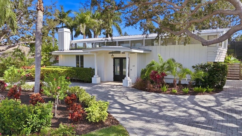 One or more photo(s) has been virtually staged. 425 Partridge - Beach Home for sale in Sarasota, Florida on Beachhouse.com