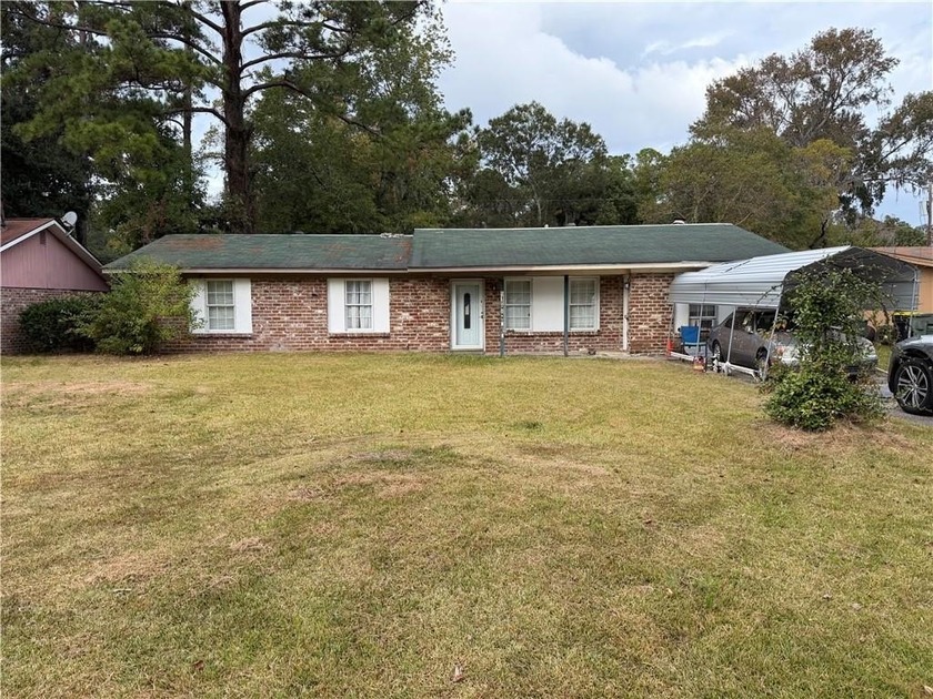 Bring your vision to life with this spacious 4-bed, 3-bath ranch - Beach Home for sale in Savannah, Georgia on Beachhouse.com